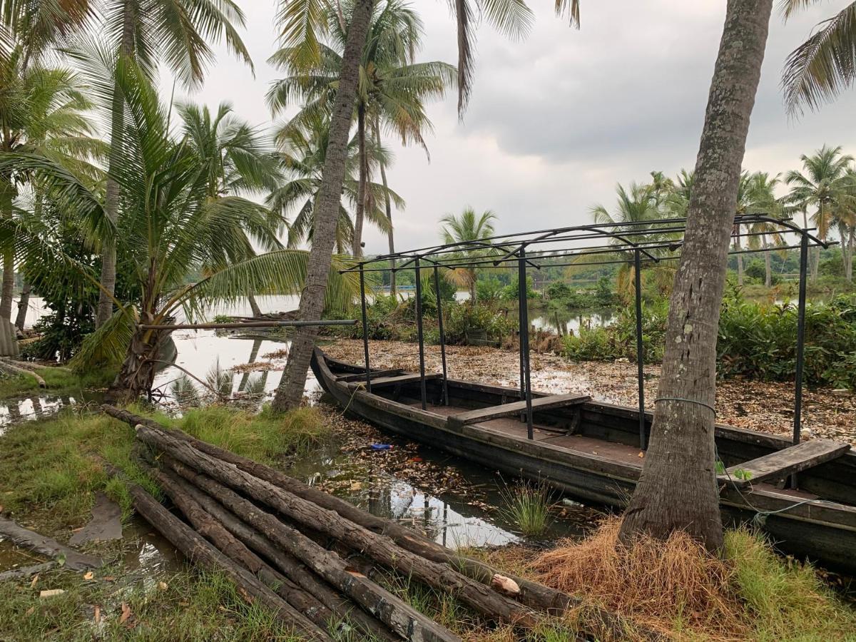 Kallanchery Retreat Kochi المظهر الخارجي الصورة
