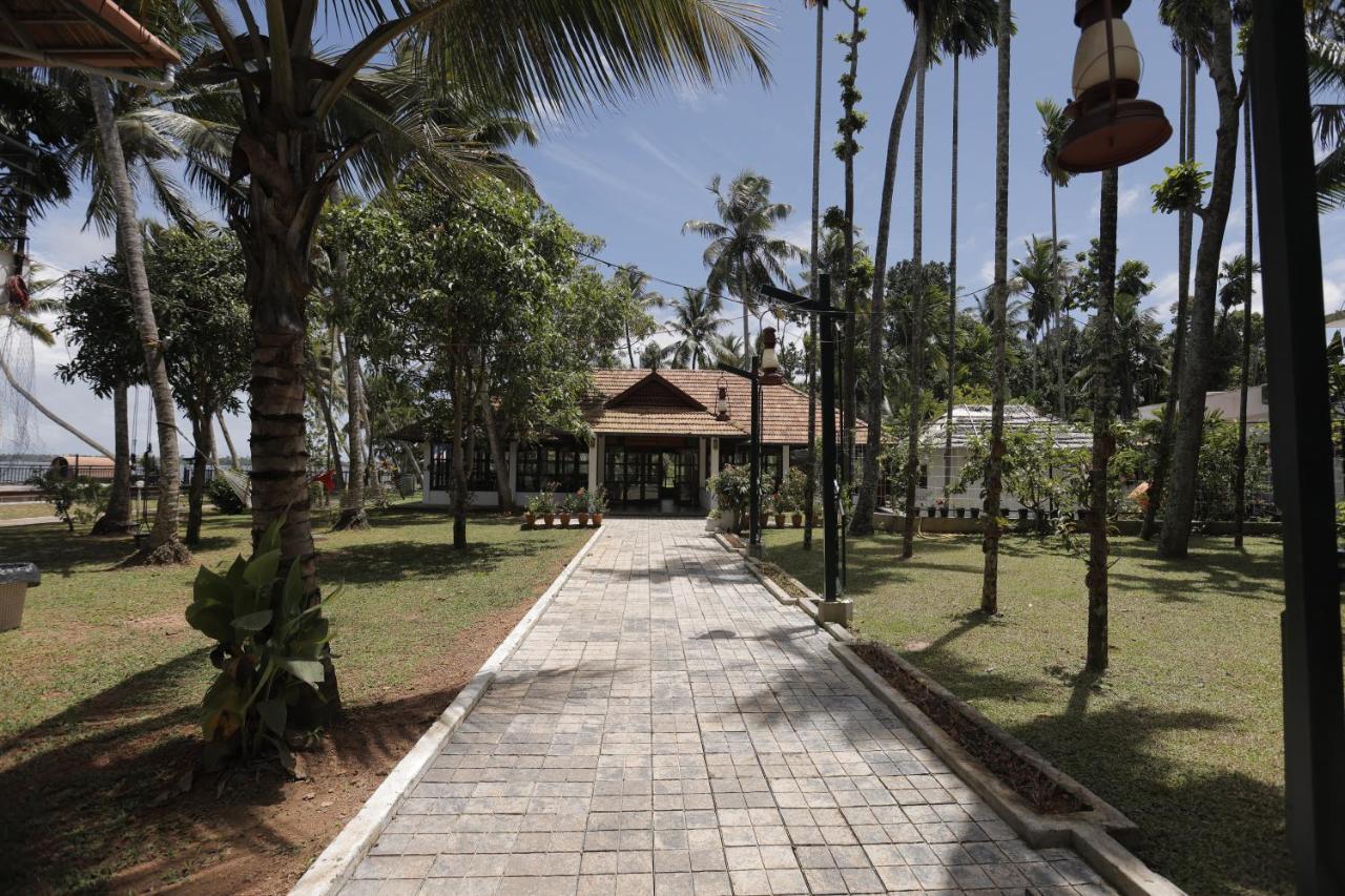 Kallanchery Retreat Kochi المظهر الخارجي الصورة