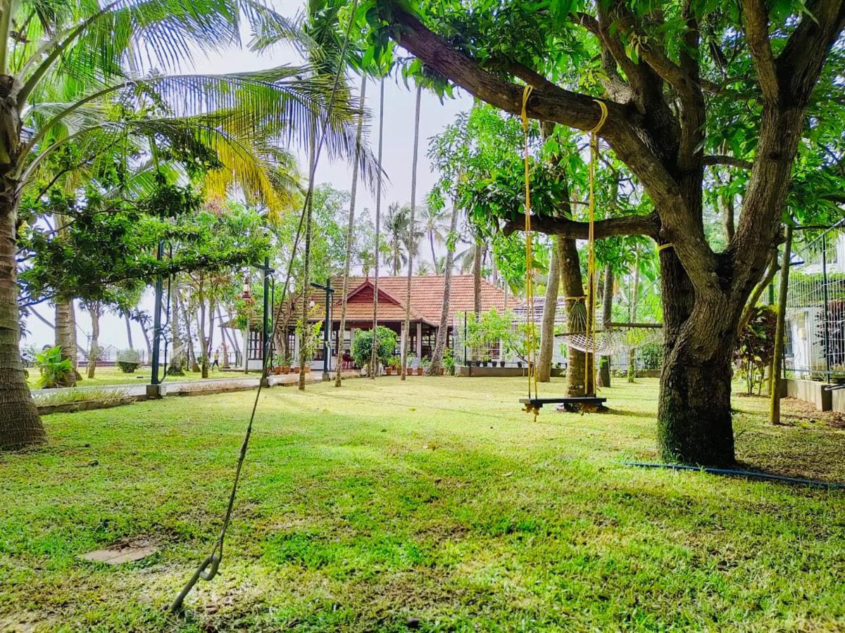 Kallanchery Retreat Kochi المظهر الخارجي الصورة
