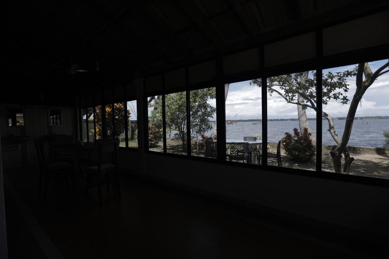Kallanchery Retreat Kochi المظهر الخارجي الصورة